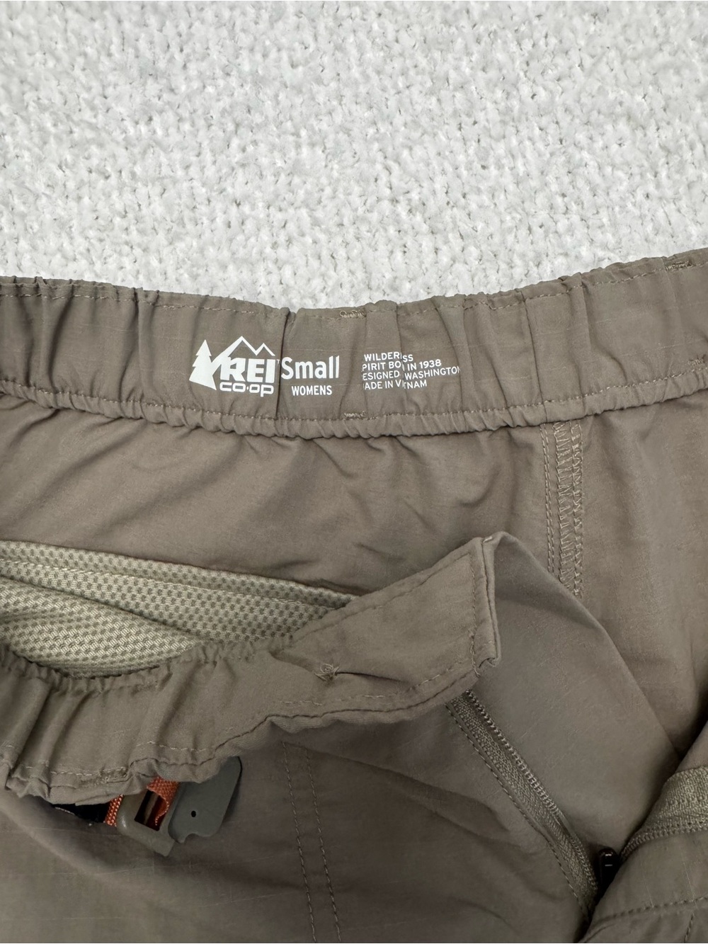 Women’s REI Co-Op Olive Brown Quick-Dry Elastic Waist Shorts - Picture 4 of 12